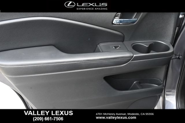 Used 2020 Honda Pilot Touring image 16
