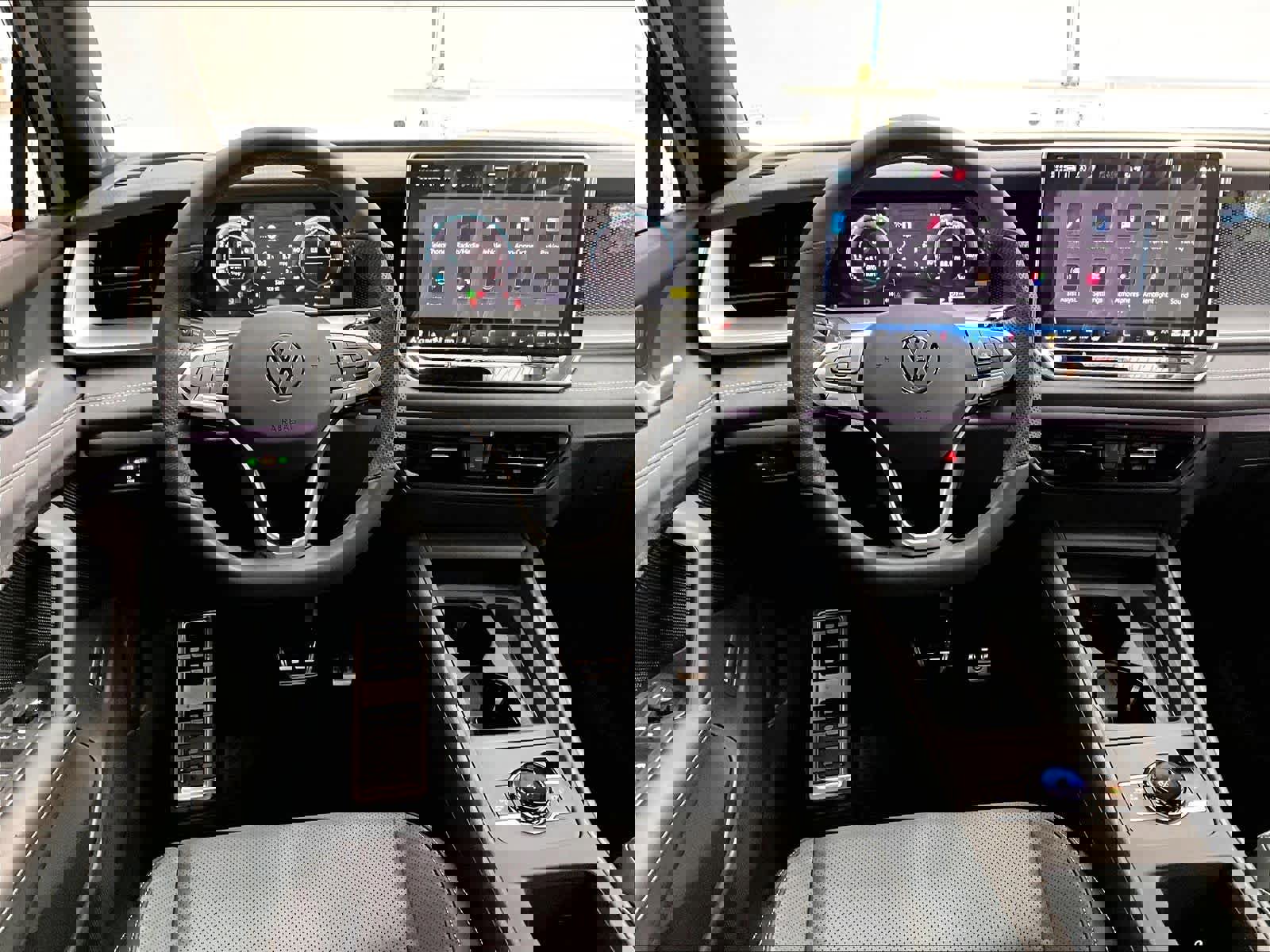 New 2026 Volkswagen Tiguan SE R-Line image 15