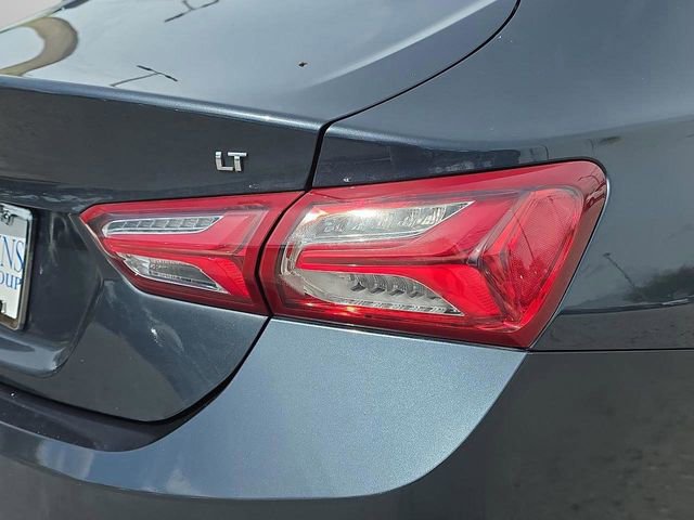 Used 2020 Chevrolet Malibu LT image 14