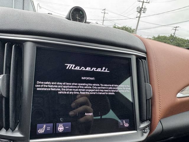 Used 2022 Maserati Levante GT AWD/4WD image 30
