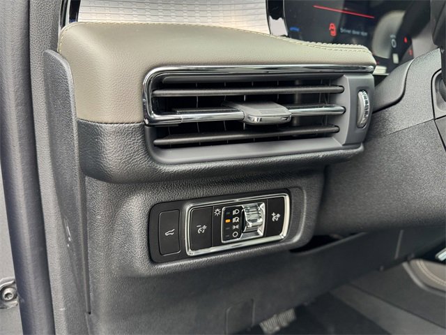 New 2026 Lincoln Corsair Premiere image 21