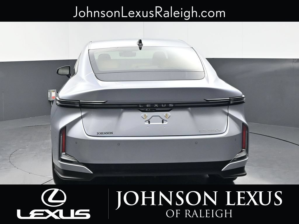 New 2026 Lexus ES 350e w/ Accessory Package (Z2) FWD image 9