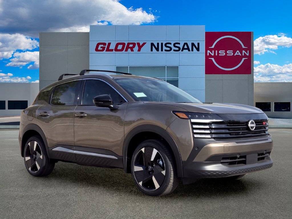 New 2026 Nissan Kicks SR w/ Cold Weather Package FWD image 2
