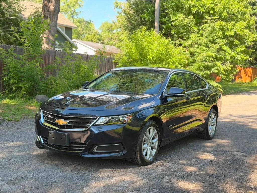 Used 2018 Chevrolet Impala LT FWD image 3