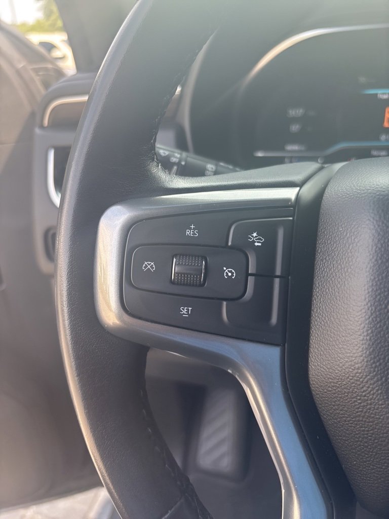 Used 2022 Chevrolet Suburban Z71 image 22