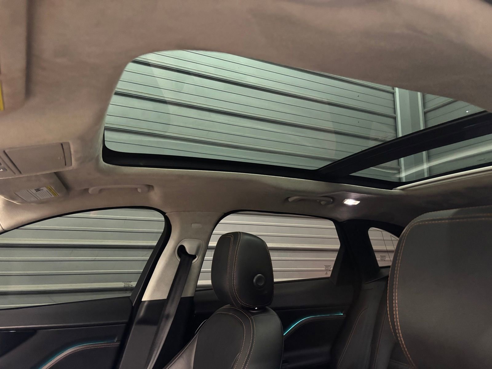 Used 2020 Jaguar F-PACE Prestige image 22