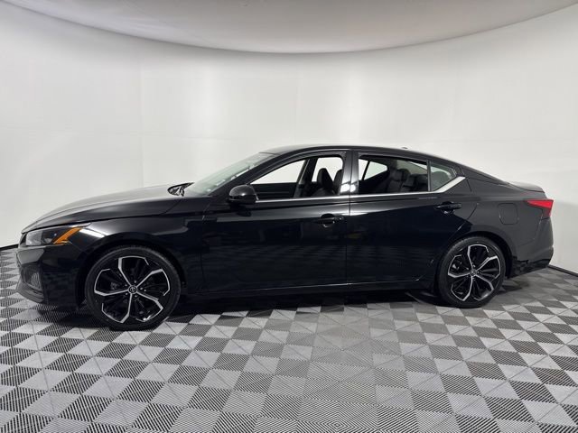 Used 2024 Nissan Altima 2.5 SR image 3