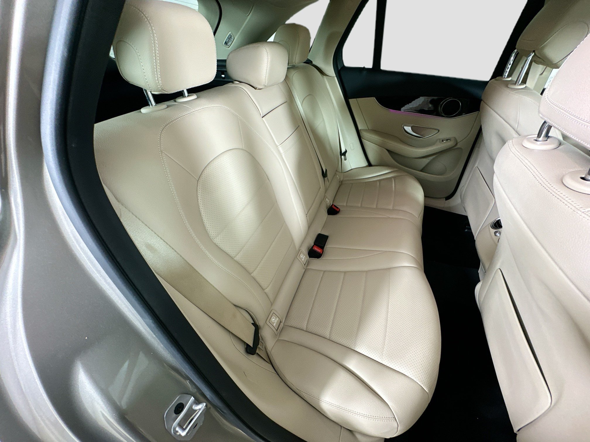 Certified 2022 Mercedes-Benz GLC 300 4MATIC w/ Premium Package Lite image 32