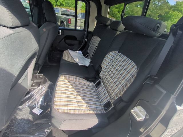 New 2026 Jeep Gladiator Sport AWD/4WD image 28