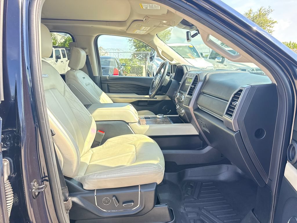 Certified 2021 Ford Expedition Max Platinum RWD image 27