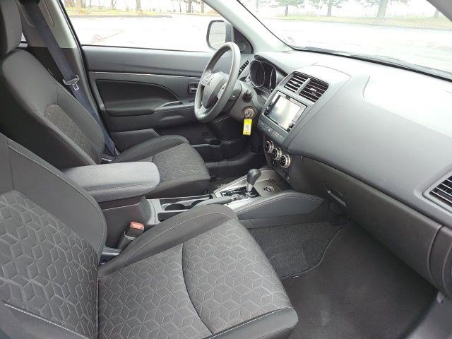 Used 2025 Mitsubishi Outlander Sport ES image 10