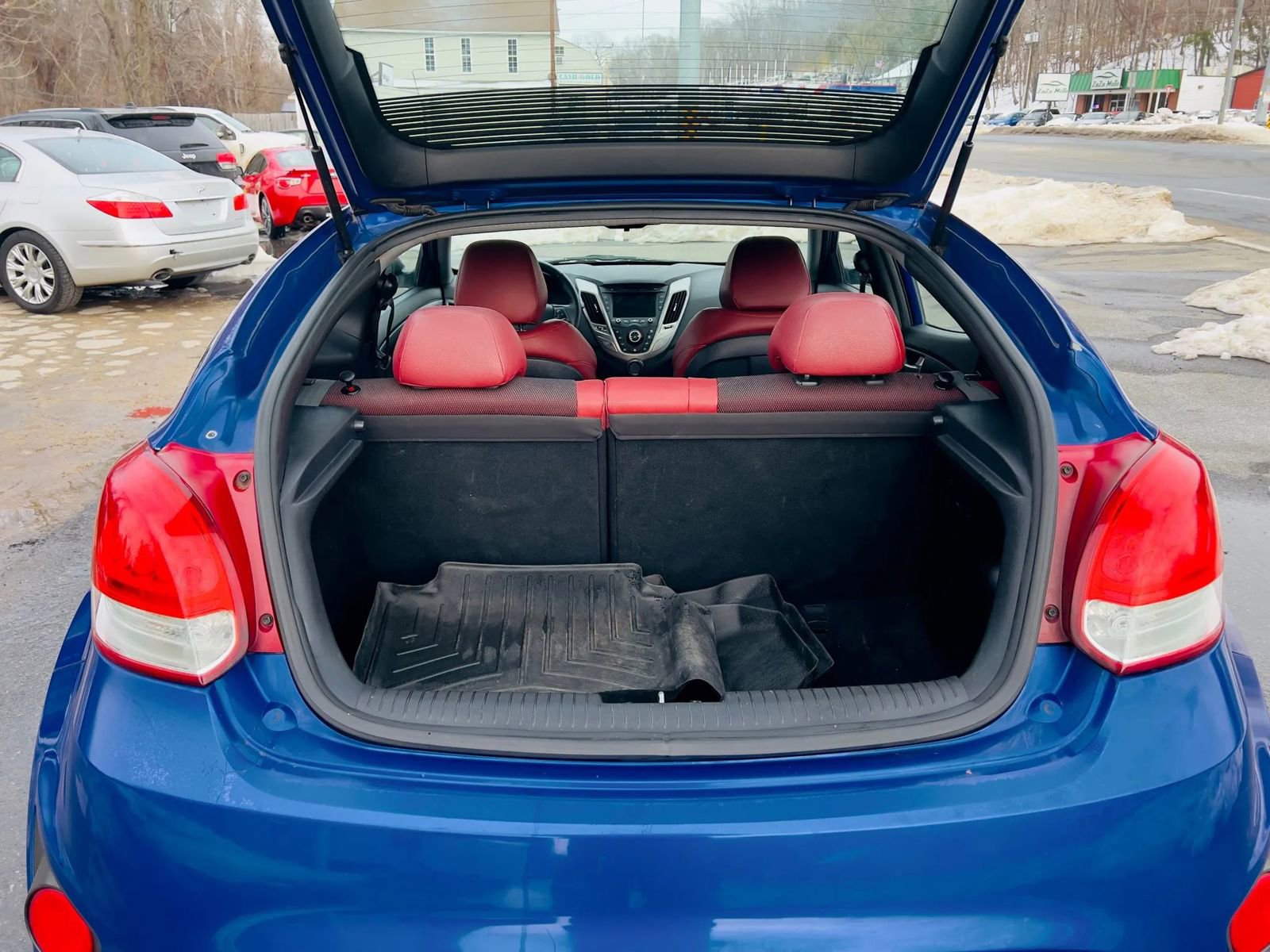 Used 2014 Hyundai Veloster Turbo R-Spec image 10