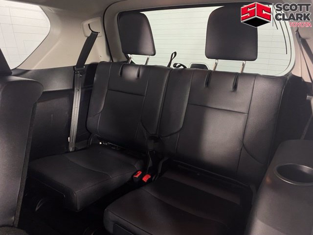 Used 2014 Lexus GX 460 w/ Premium Package AWD/4WD image 18