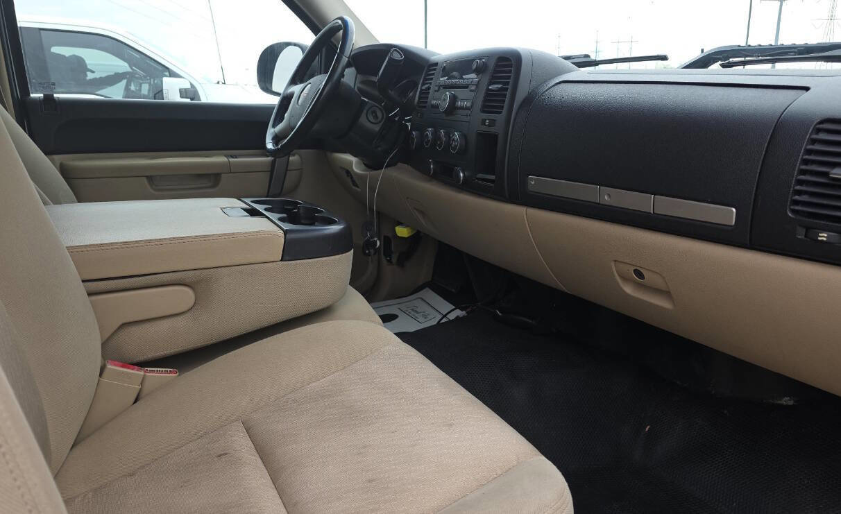 Used 2010 GMC Sierra 2500 SLE AWD/4WD image 8