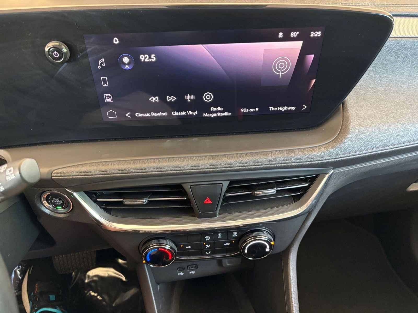 Used 2025 Buick Encore GX Preferred FWD image 17