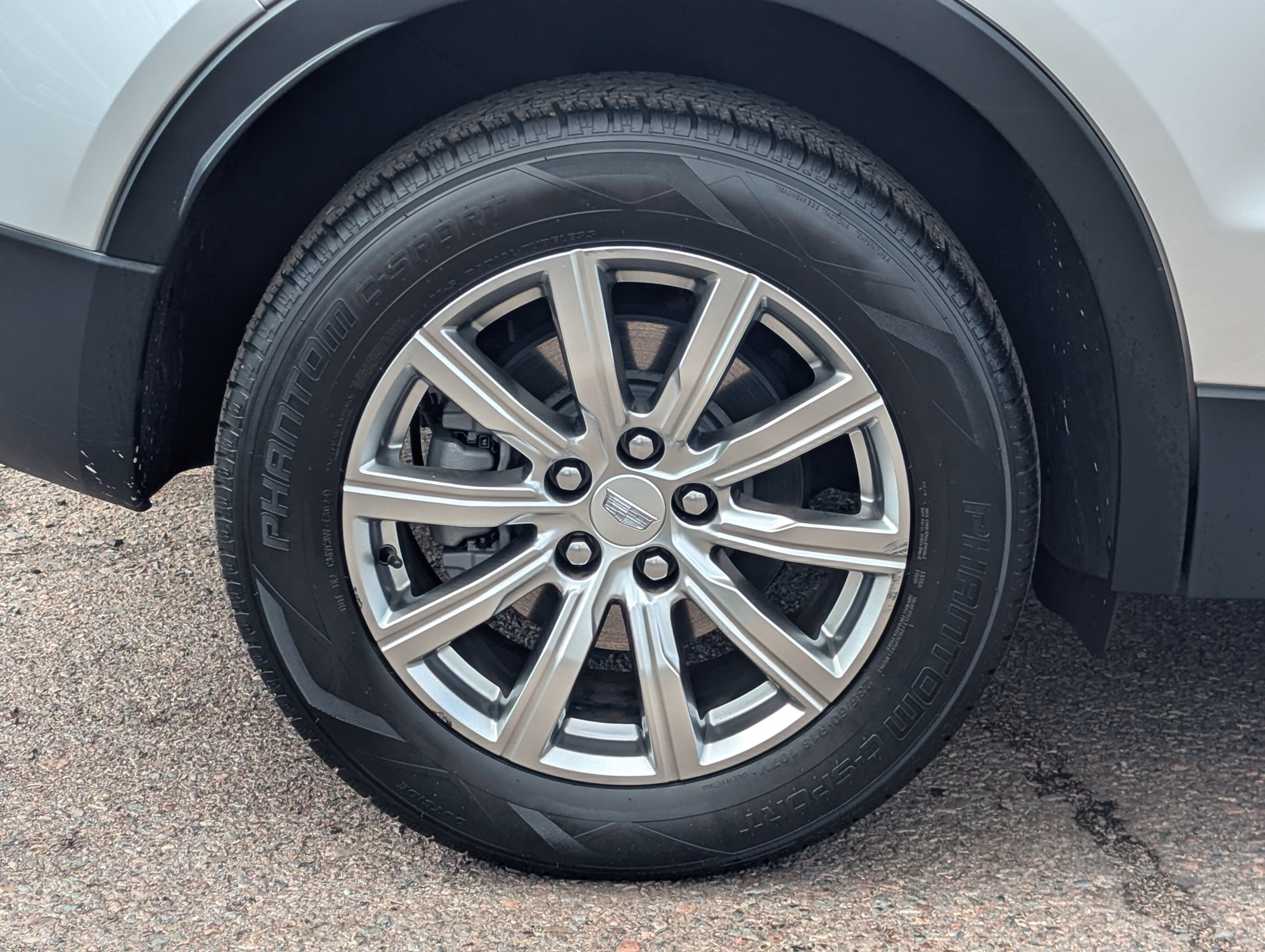 Used 2021 Cadillac XT4 Premium Luxury image 7