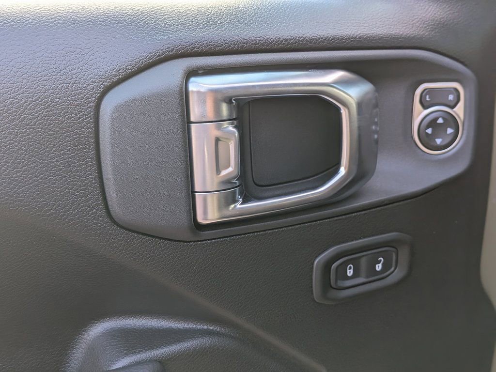 New 2026 Jeep Gladiator Mojave image 13