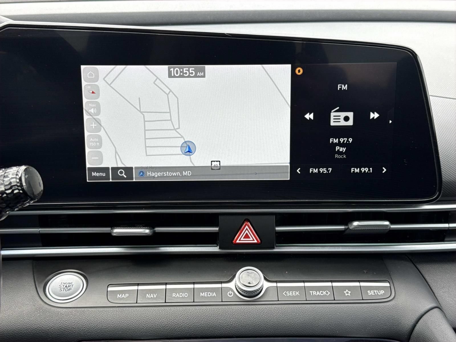 Used 2025 Hyundai Elantra SEL FWD image 10