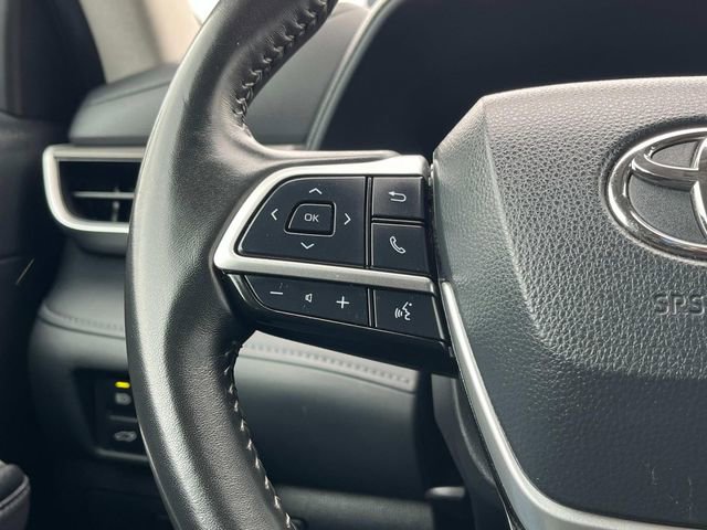 Used 2024 Toyota Highlander LE image 18
