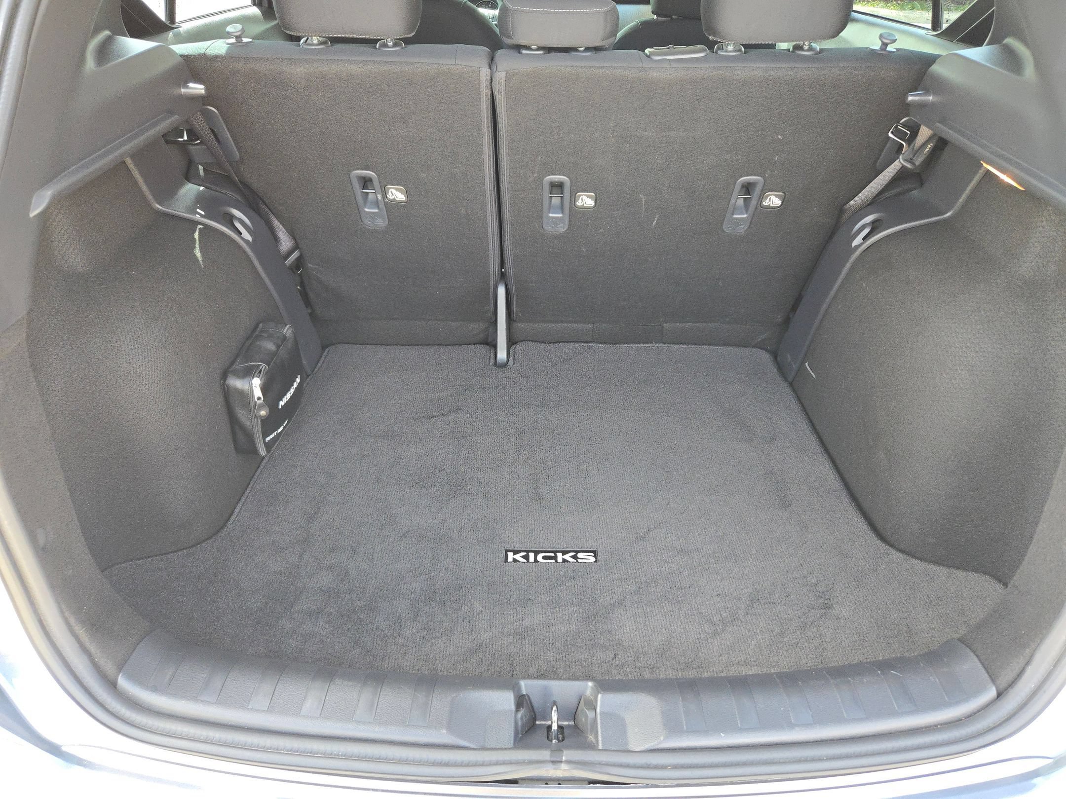 Certified 2024 Nissan Kicks SV FWD image 24