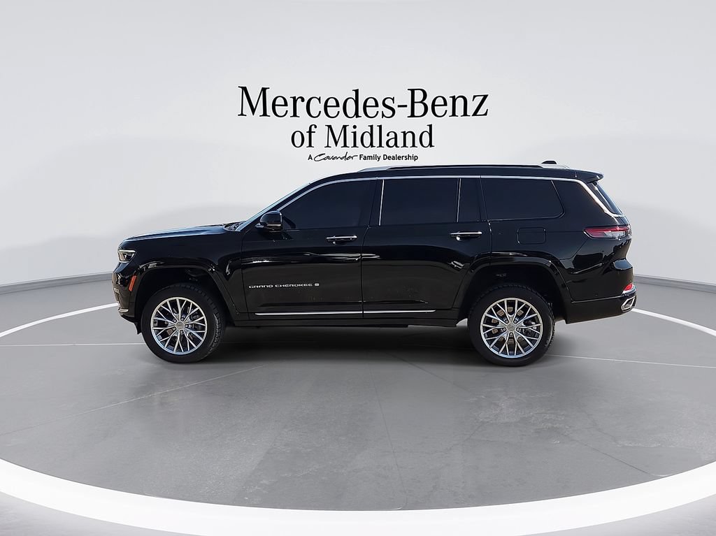 Used 2023 Jeep Grand Cherokee L Summit w/ Advanced Protech Group IV AWD/4WD image 5