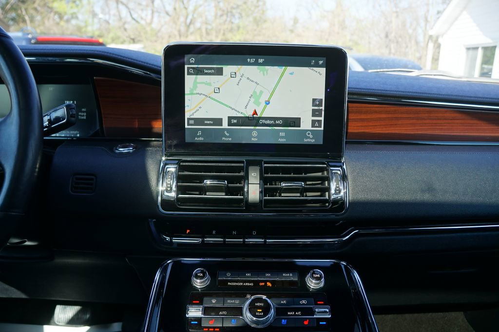 Used 2020 Lincoln Navigator Reserve w/ Luxury Package AWD/4WD image 11