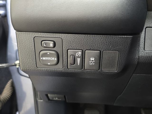 Used 2014 Toyota RAV4 XLE FWD image 26