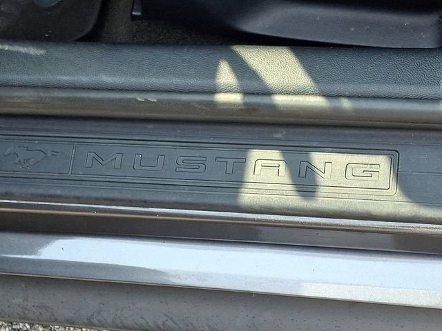 Used 2016 Ford Mustang Coupe RWD image 31