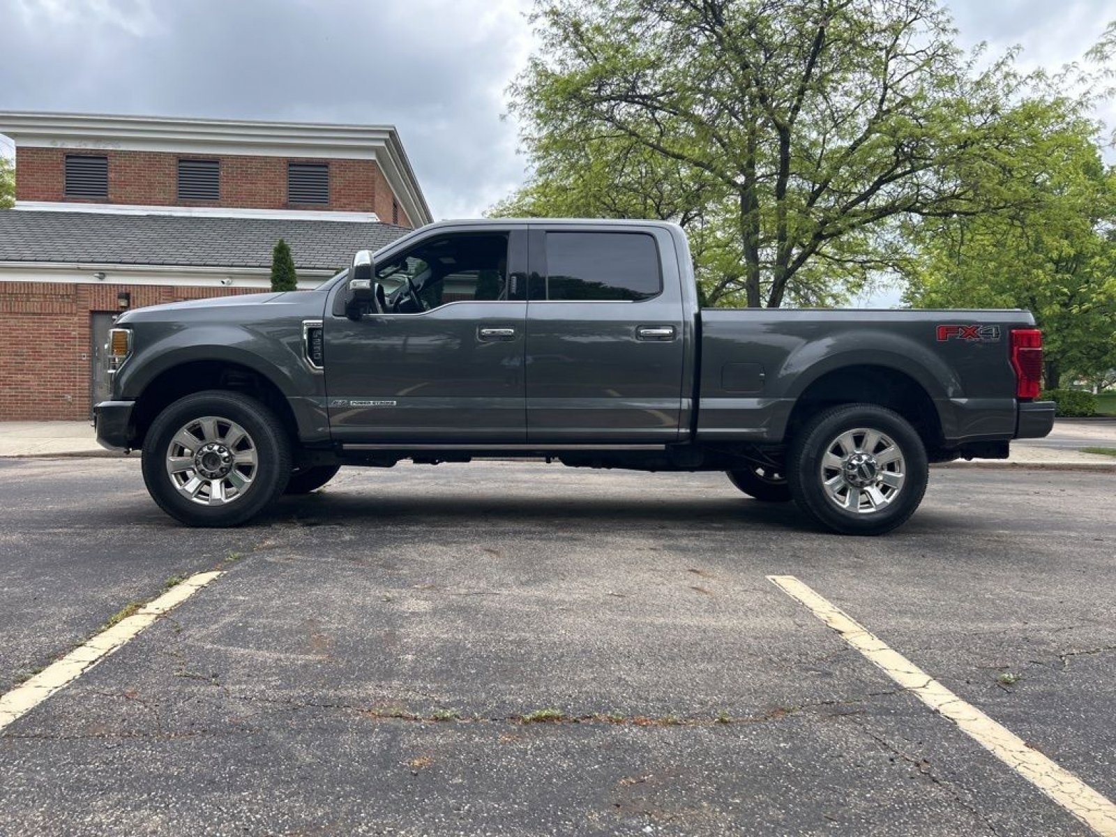 Used 2020 Ford F250 Platinum AWD/4WD image 5