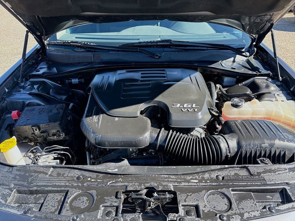 Used 2023 Chrysler 300 Touring w/ Sport Appearance Package image 27