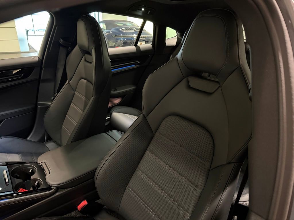 New 2026 Porsche Panamera 4 image 5