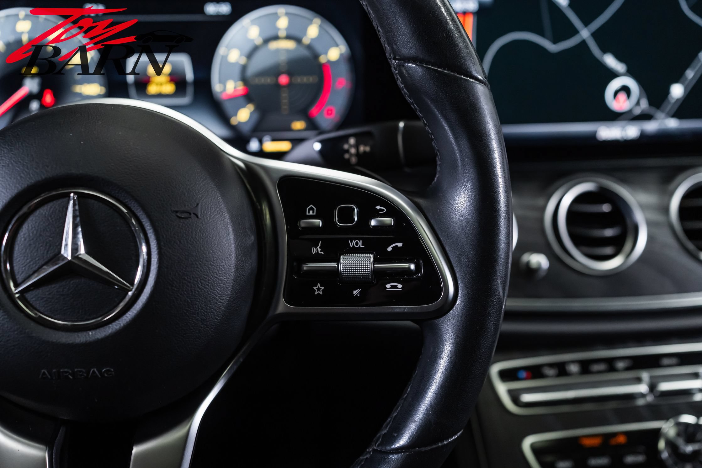 Used 2020 Mercedes-Benz E 350 4MATIC Sedan image 33