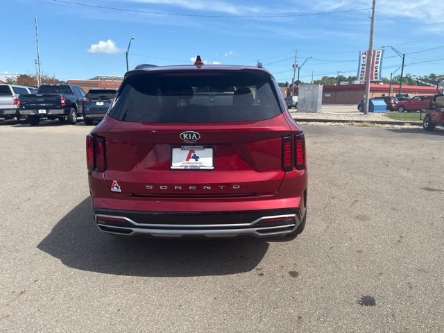 Used 2021 Kia Sorento S w/ Panoramic Sunroof Package FWD image 4