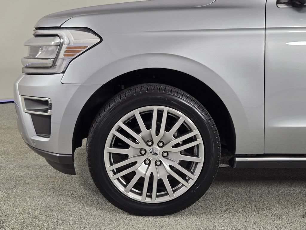 Used 2023 Ford Expedition Max Limited RWD image 8