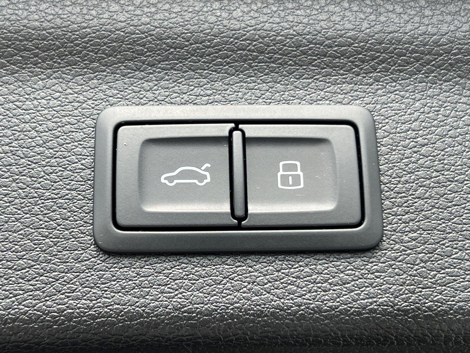 Used 2024 Audi Q3 2.0T Premium Plus AWD/4WD image 19