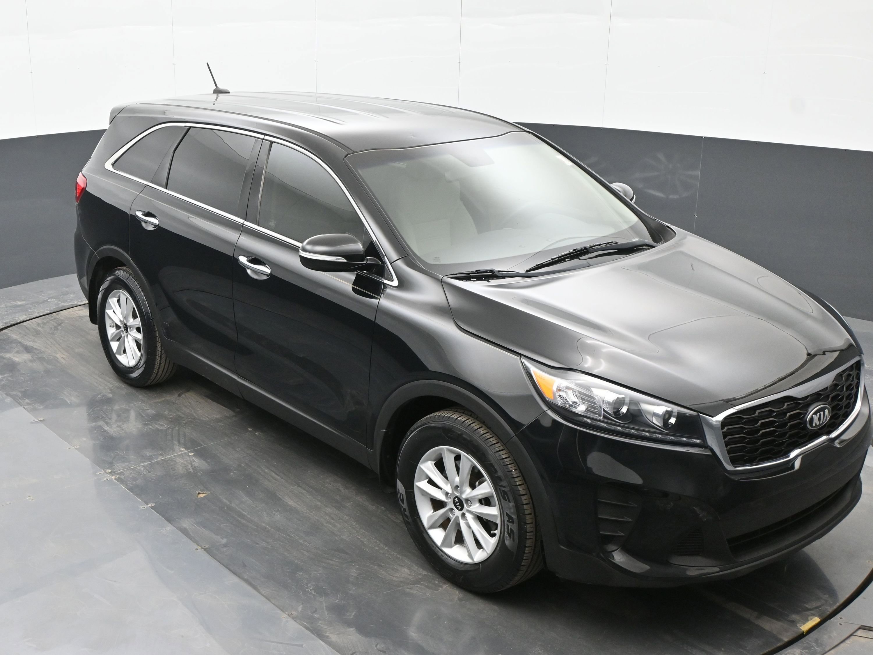Used 2020 Kia Sorento LX image 30