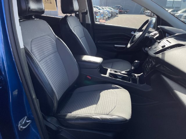 Used 2017 Ford Escape SE w/ SE Sport Appearance Package FWD image 34