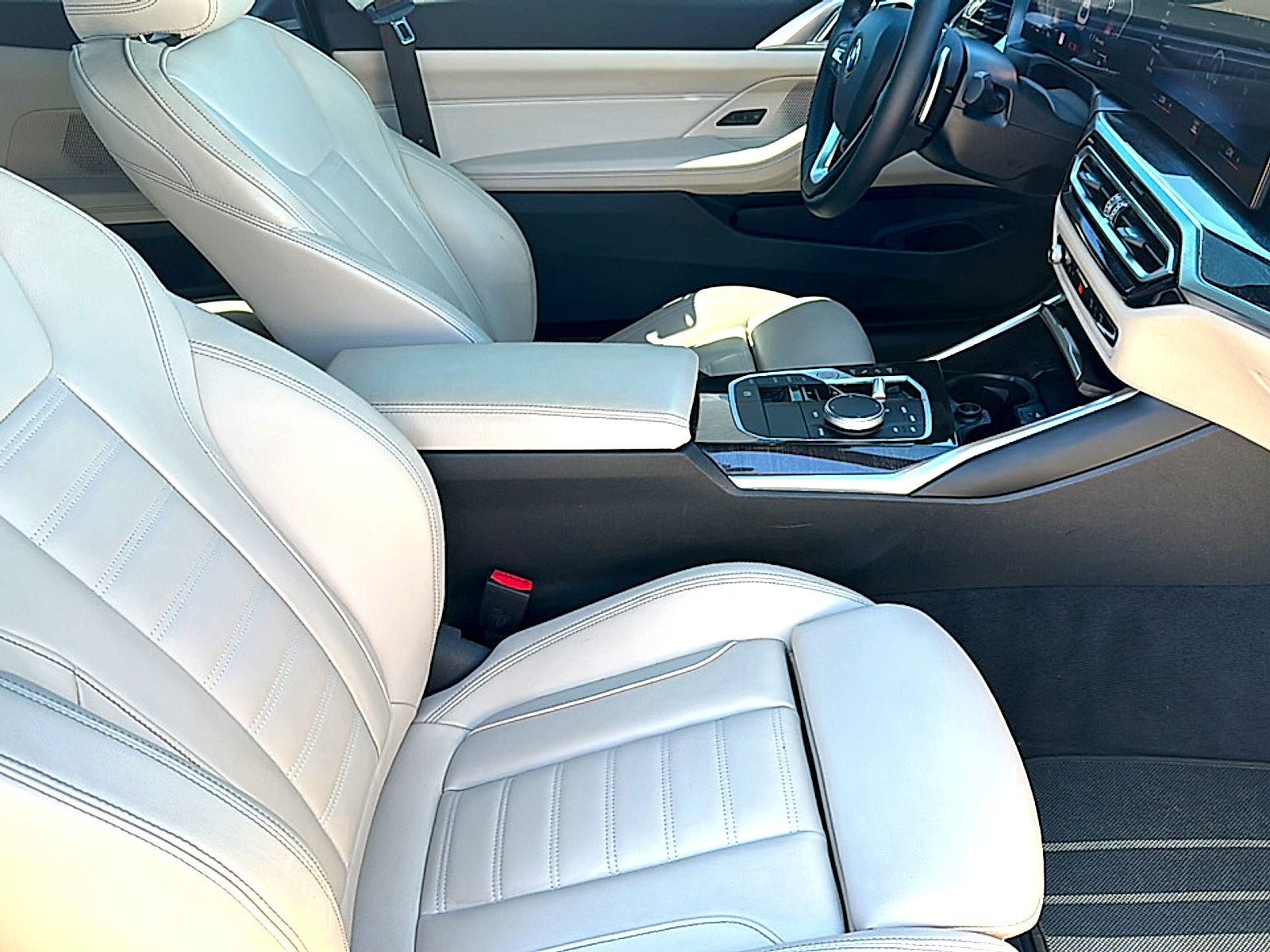 Used 2024 BMW 430i Coupe w/ Premium Package RWD image 21