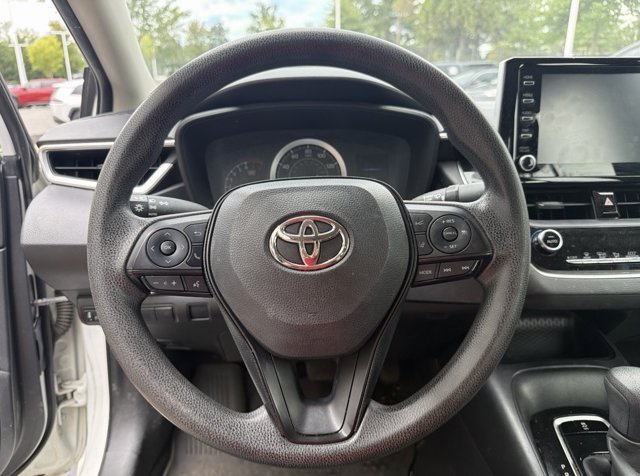 Used 2020 Toyota Corolla LE FWD image 12