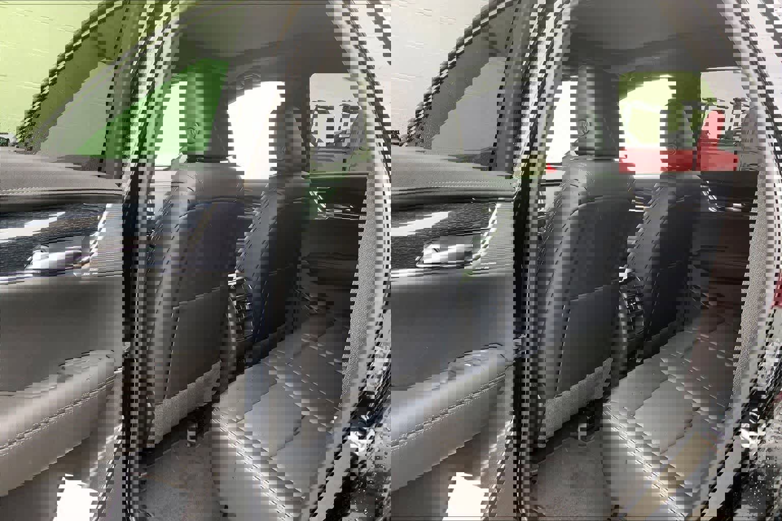 Used 2023 Cadillac XT5 Premium Luxury w/ Technology Package image 12