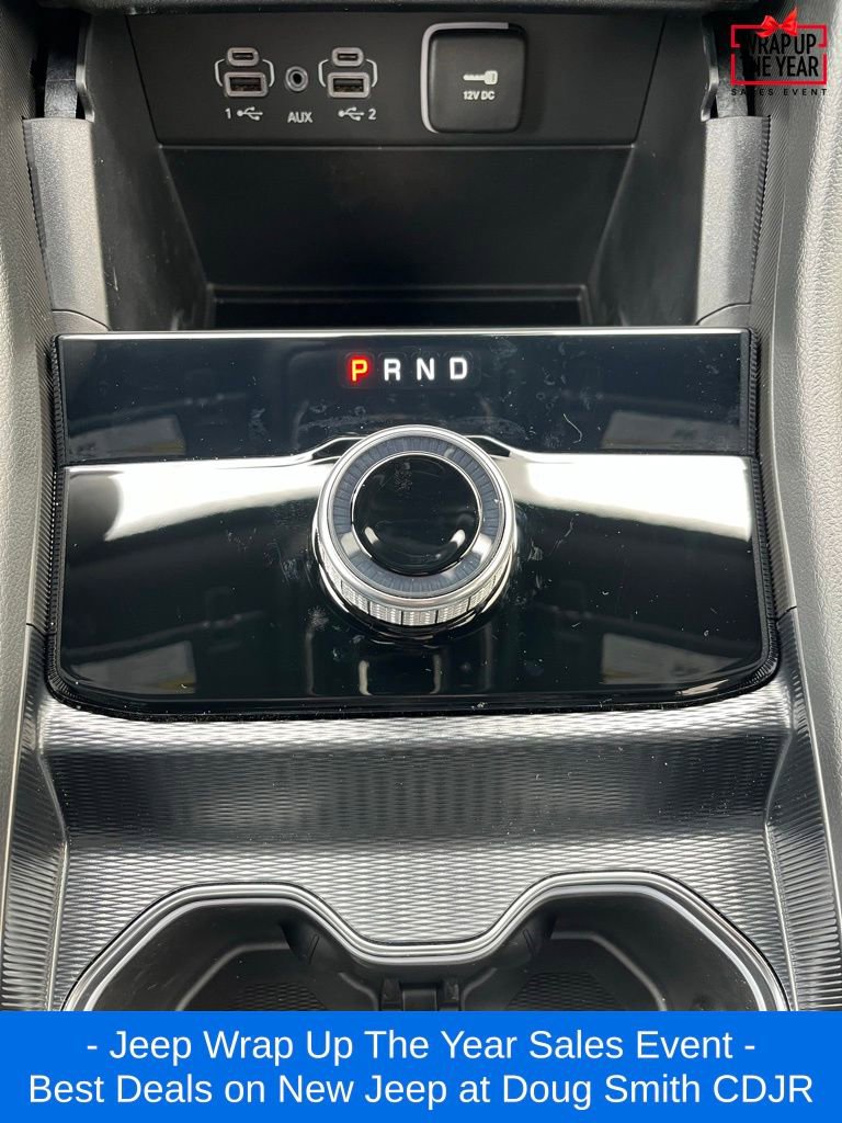 New 2025 Jeep Grand Cherokee L Laredo w/ Trailer Tow Package image 18