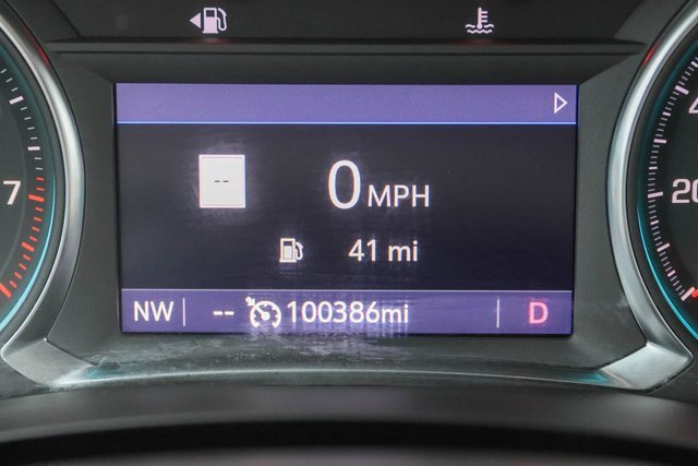 Used 2022 Chevrolet Traverse RS image 34