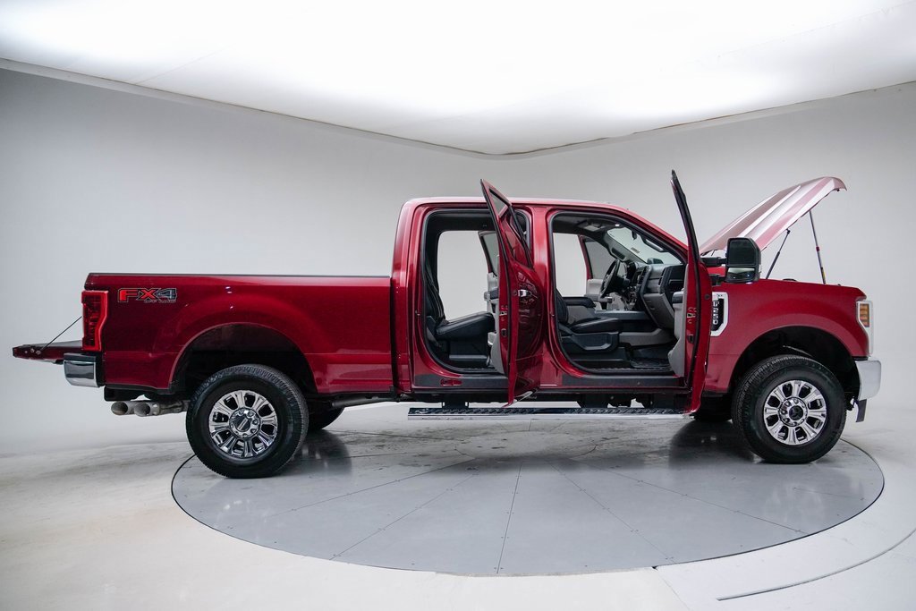 Used 2018 Ford F250 XLT w/ XLT Premium Package image 14