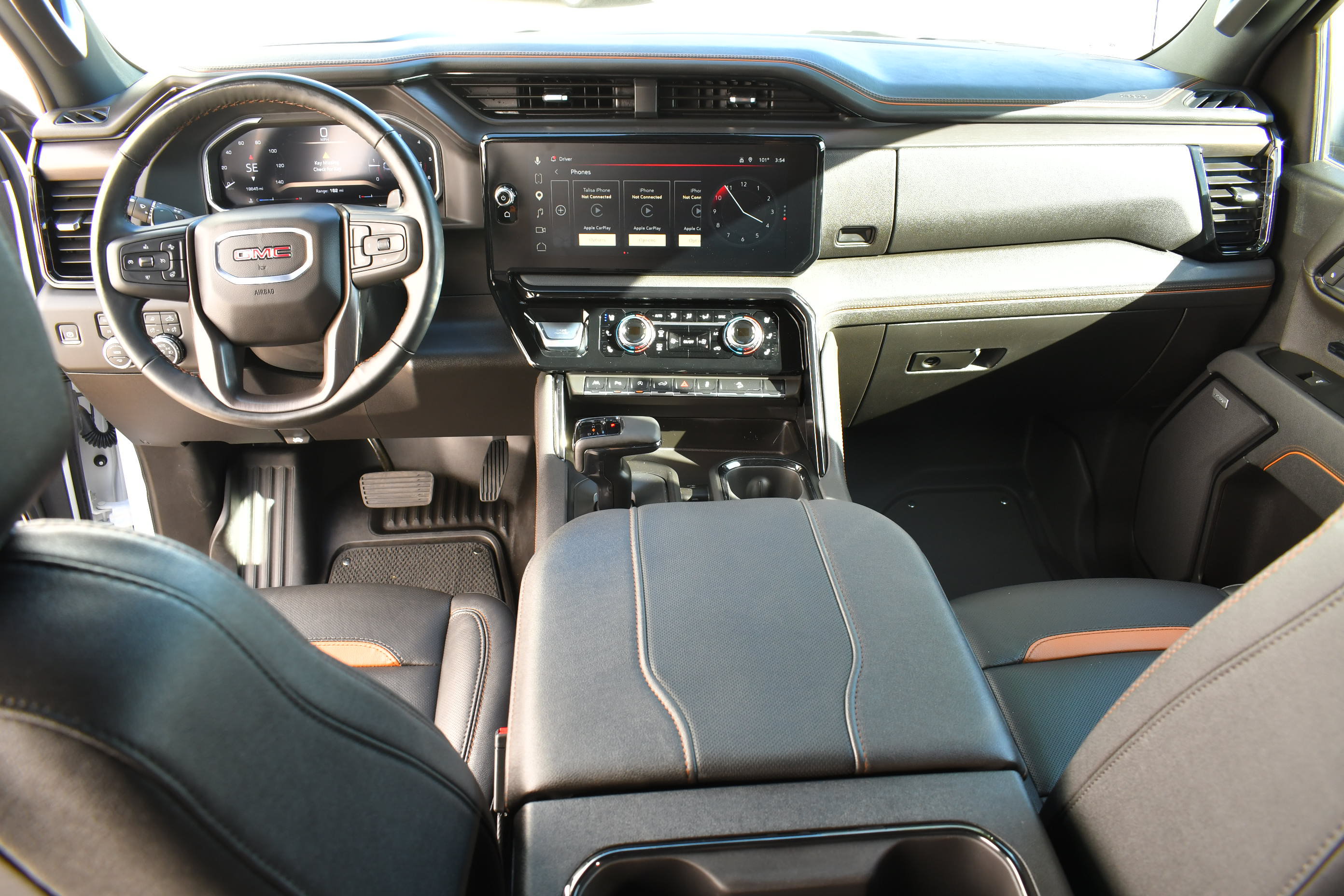 Used 2026 GMC Sierra 1500 AT4 w/ AT4 Premium Package AWD/4WD image 15