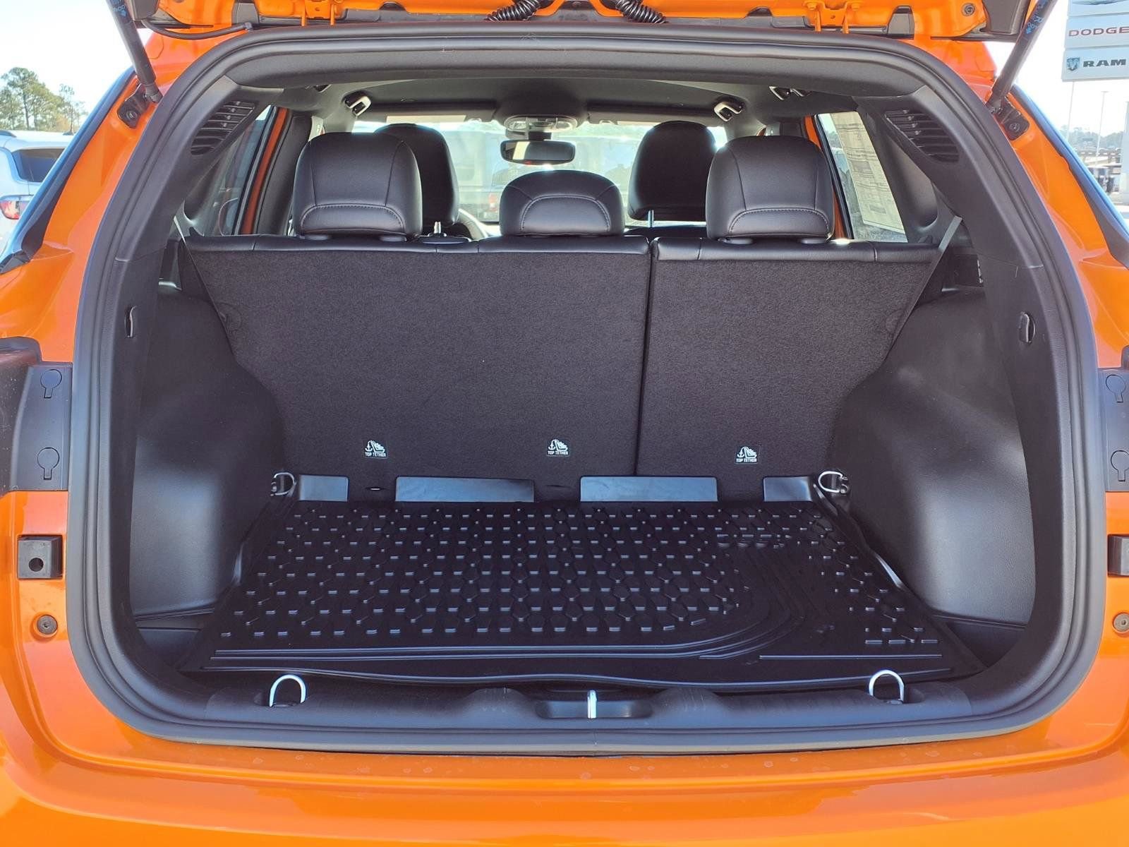 New 2026 Jeep Compass Latitude AWD/4WD image 6