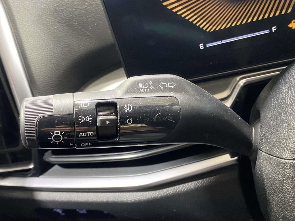 Used 2025 Kia Sorento EX image 23