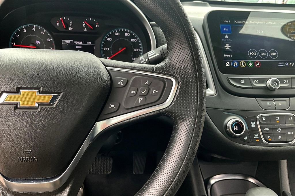 Used 2024 Chevrolet Malibu LT image 14