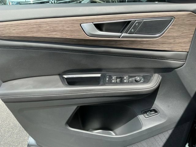 Certified 2025 Volkswagen Atlas SEL AWD/4WD image 12