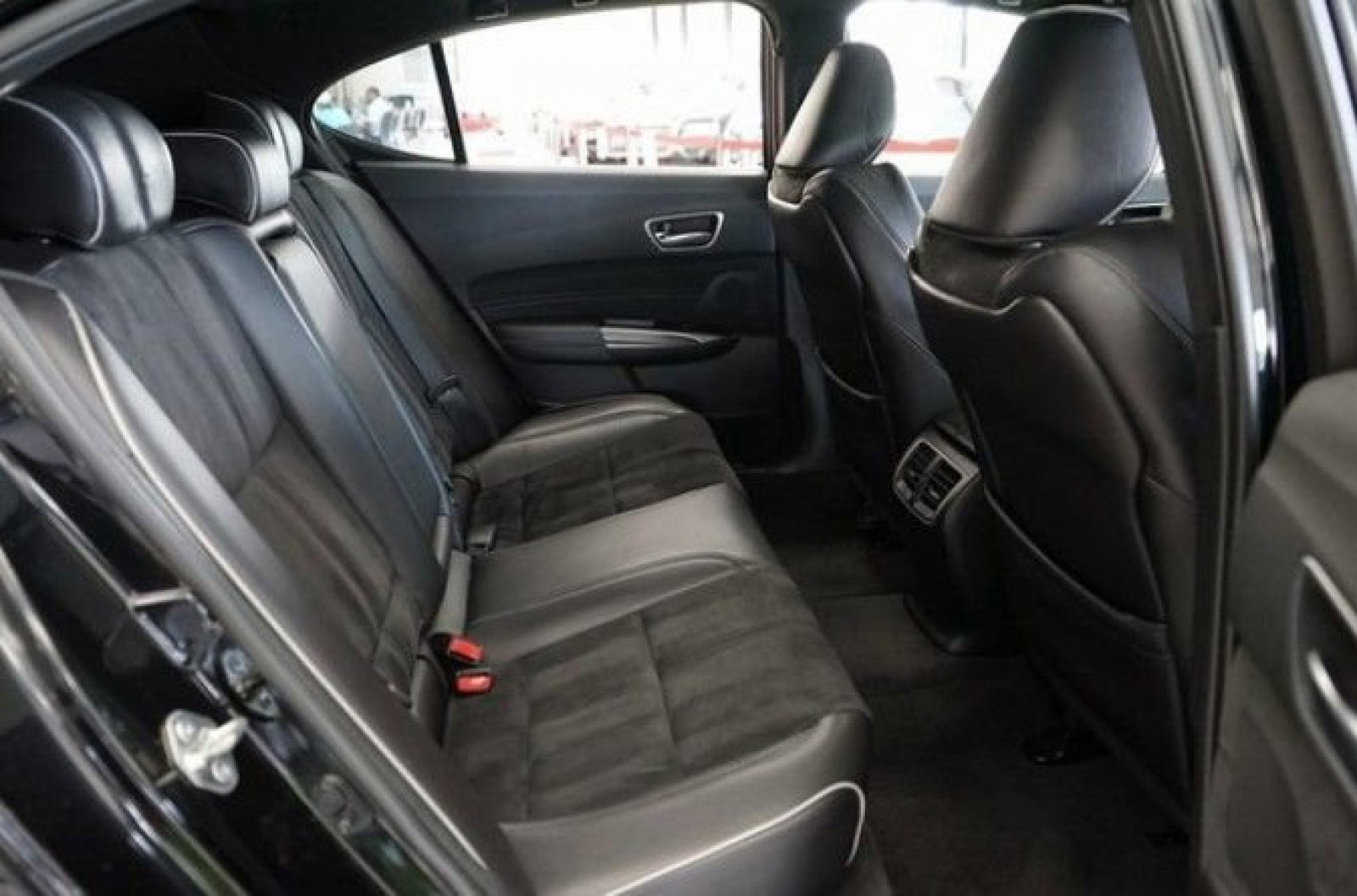 Used 2019 Acura TLX V6 w/ Technology & A-SPEC Pkg FWD image 15