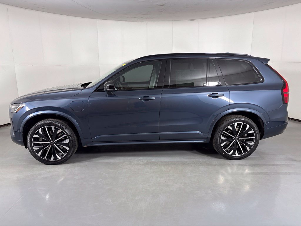 New 2026 Volvo XC90 T8 Ultra w/ Protection Package Premier AWD/4WD image 5